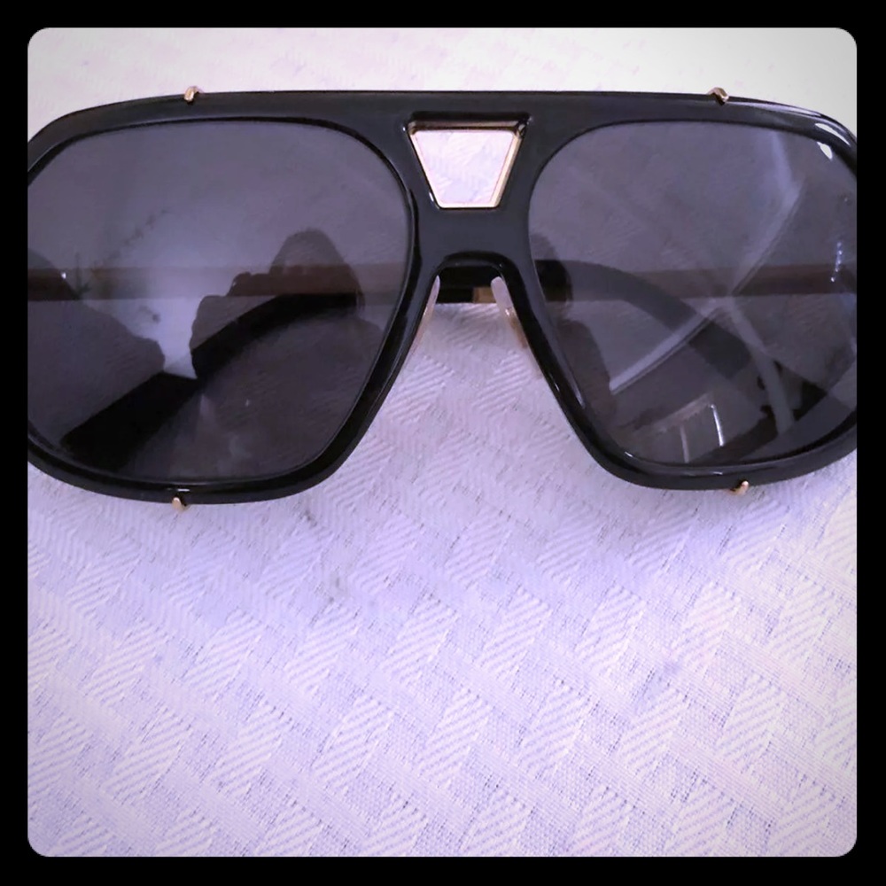 BRAND NEW 🎉Authentic Dolce & Gabbana Aviators